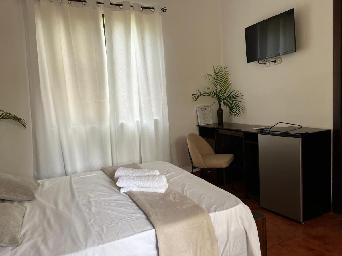 La Jungla Bed & Breakfast Puerto Carrillo Ngoại thất bức ảnh