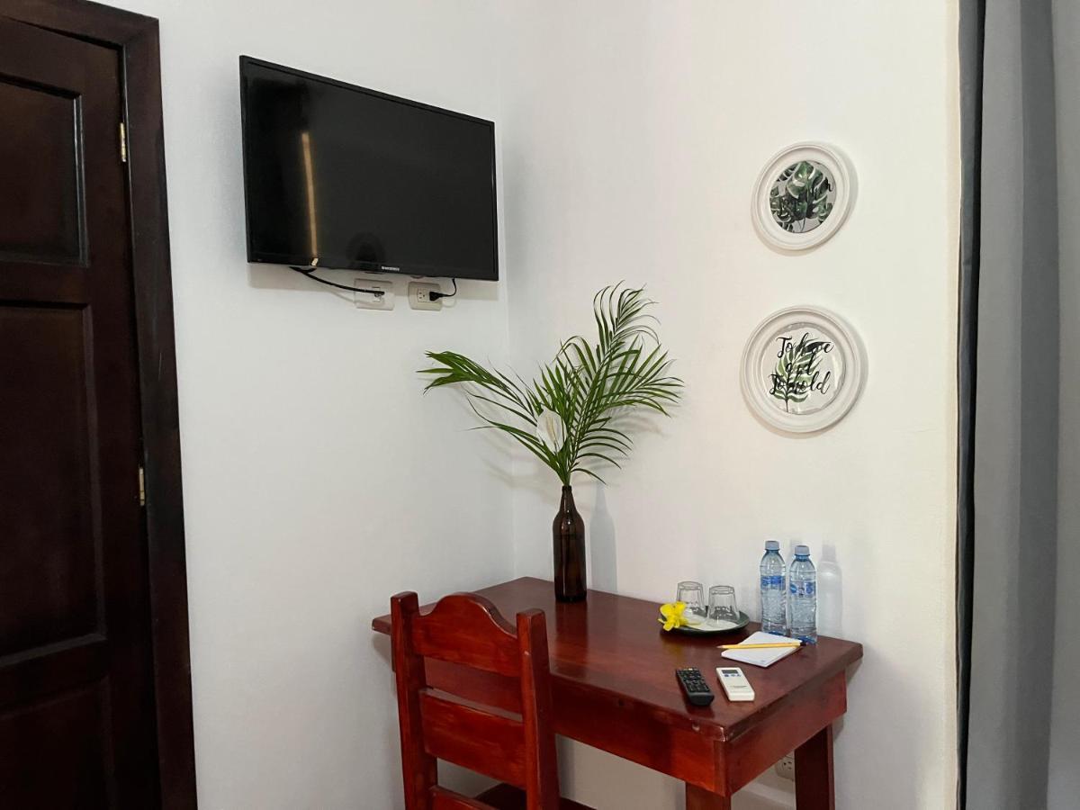 La Jungla Bed & Breakfast Puerto Carrillo Ngoại thất bức ảnh