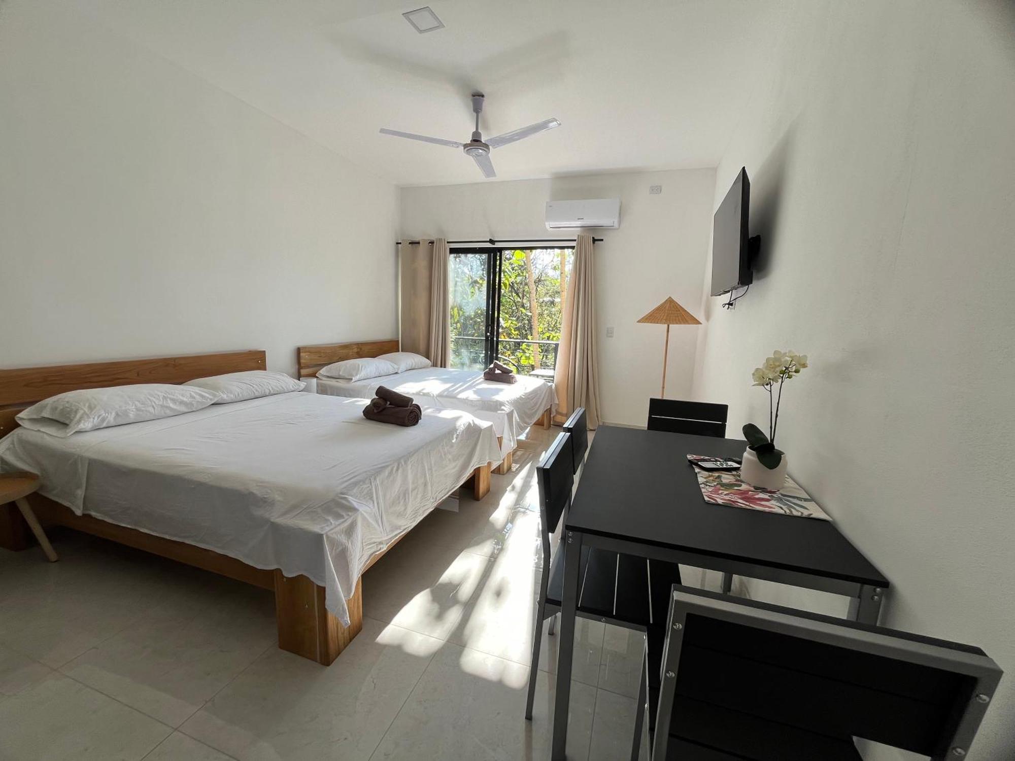 La Jungla Bed & Breakfast Puerto Carrillo Ngoại thất bức ảnh